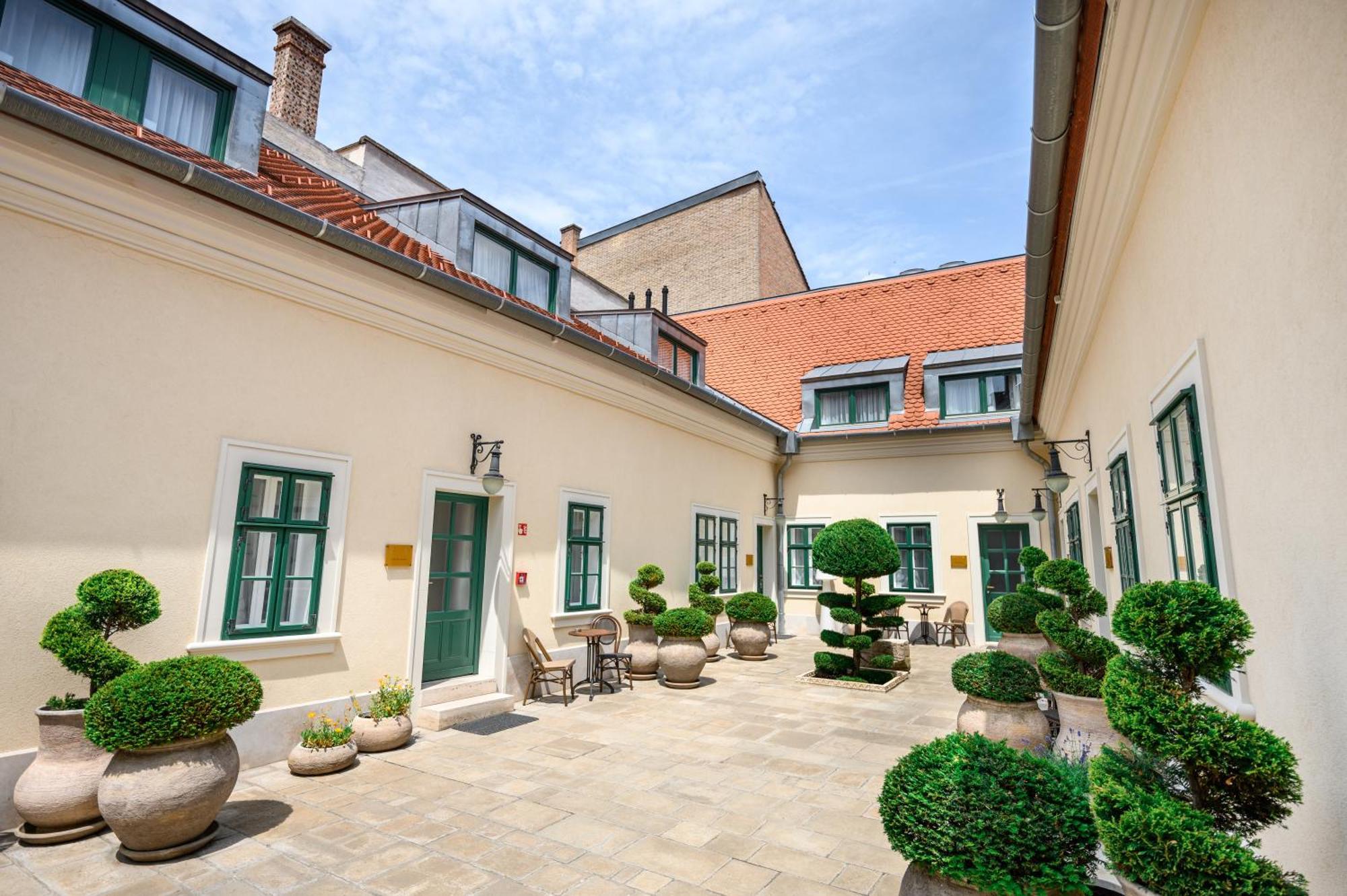 Maison Bistro & Hotel Budapešť Exteriér fotografie