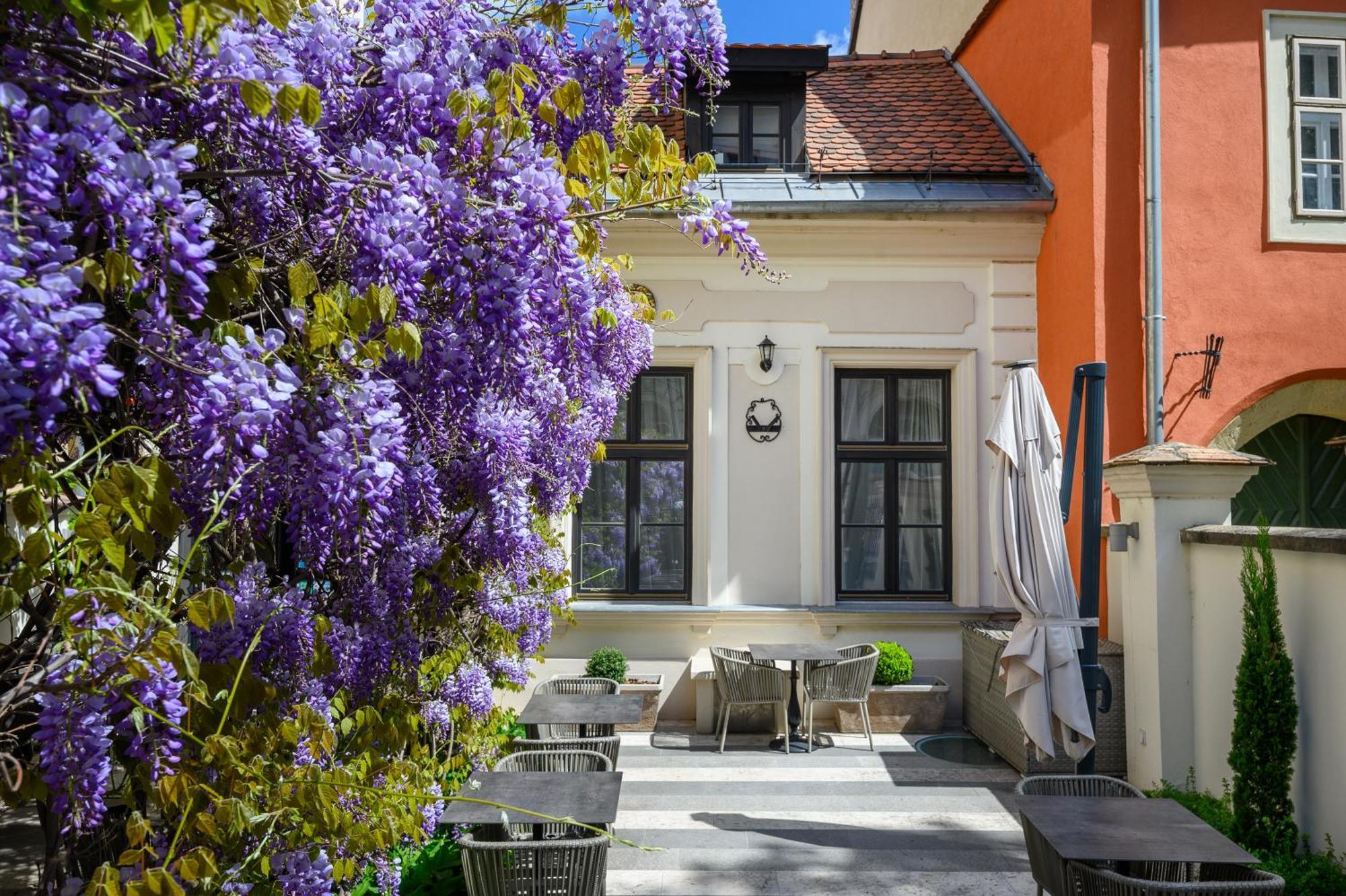 Maison Bistro & Hotel Budapešť Exteriér fotografie