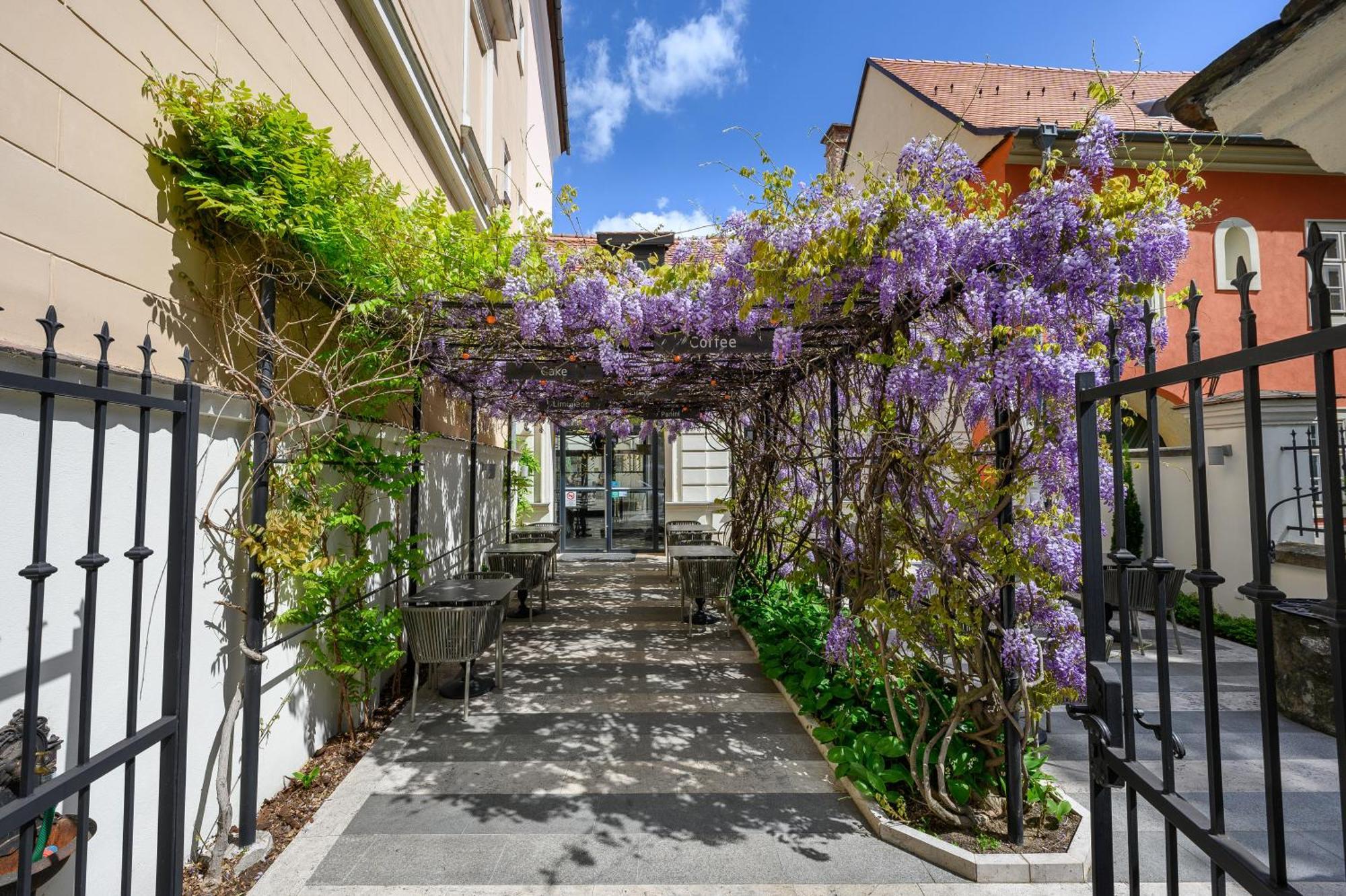 Maison Bistro & Hotel Budapešť Exteriér fotografie